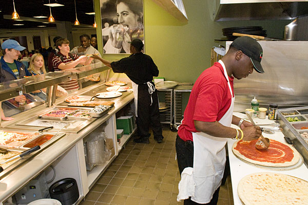 Sbarro&amp;amp;amp;#039;s Pizza at the Union; first day back for students