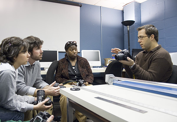 Studio Photgraphy Class learns how to use Digital Camera