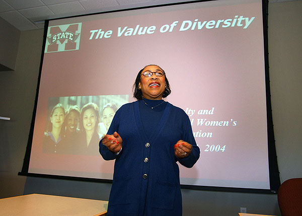 Aretha Jones-Cook speaks to Faculty and Professional Women