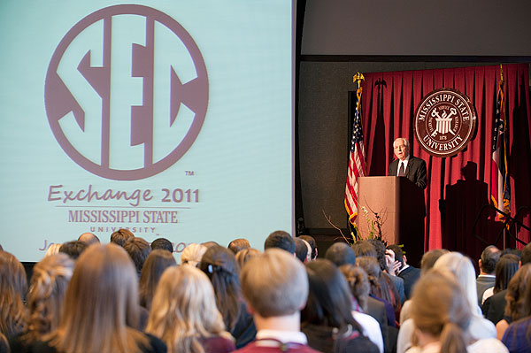 SEC Commissioner Slive talking to SEC students