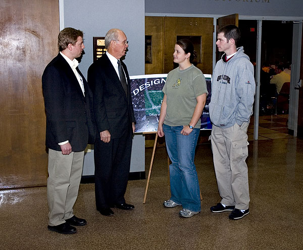 Leland Speed talks to students