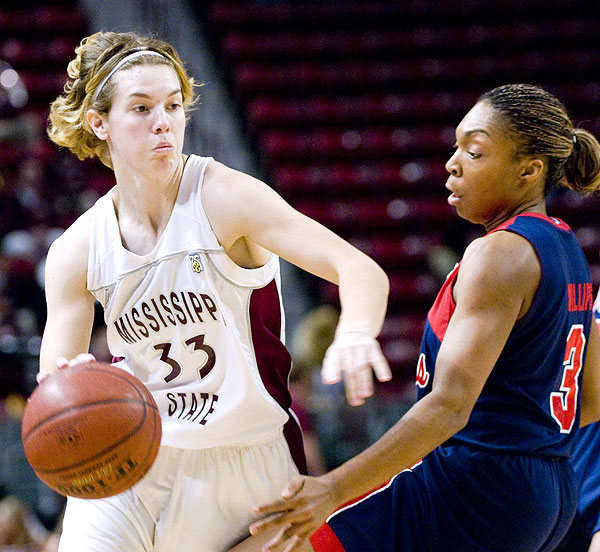 Women&amp;amp;amp;#039;s basketball action vs Ole Miss