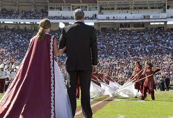 [Homecoming] Queen for a Day