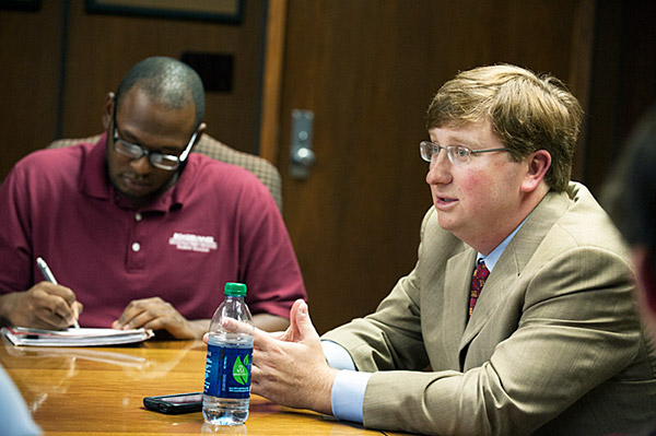 Lt. Gov. Tate Reeves speaking to students