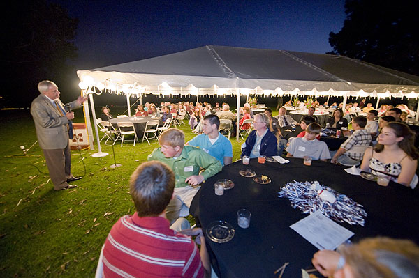 Roy Ruby speaks to prospective students at president&amp;amp;amp;#039;s home