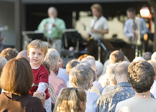 Pops on the Plaza concert