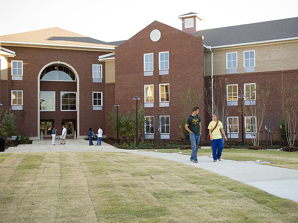 Students walk through the Ruby Hall courtyard