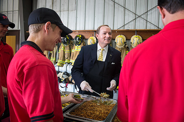 MSU Thanks Starkville Firefighters