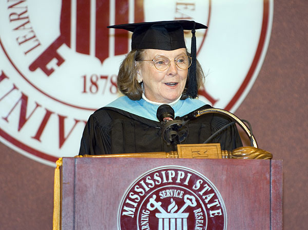 Pat Lee speaks to MSU Meridian graduates