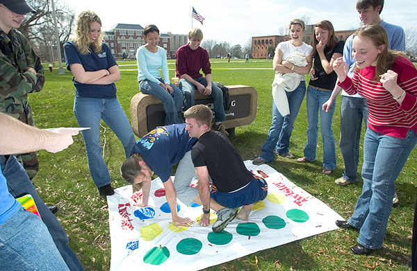 Engineering Week - Twister Contest