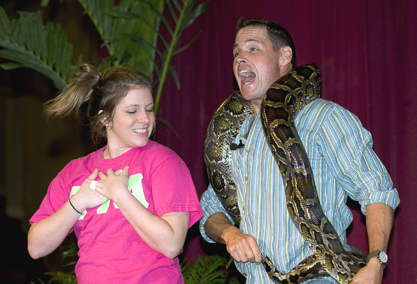 Jeff Corwin entertains a packed coliseum crowd