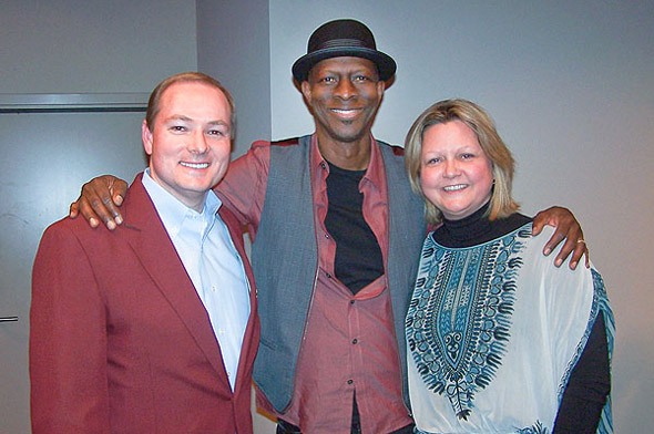 Keenums pose with Keb&amp;#039; Mo&amp;#039;