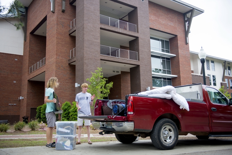 Students Moving Out