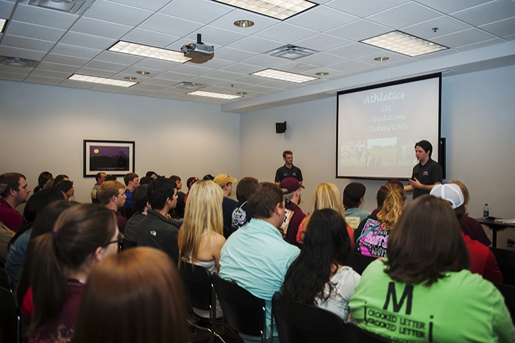 New MSU students in Dawg Talk during orientation.