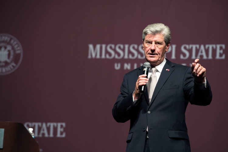 Governor visits Boys State