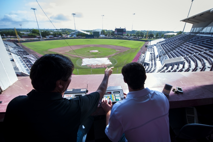 Readying Dudy Noble for NCAA Championship Viewing