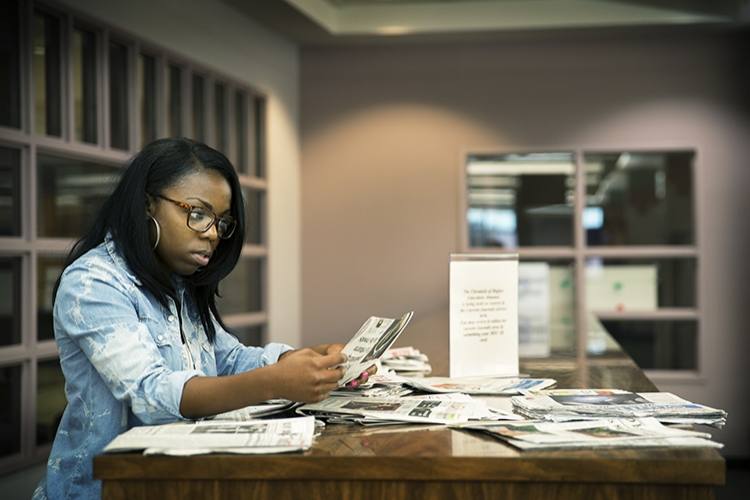 Newspaper Reader