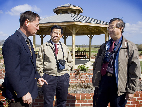 Thailand  Delegates at Rose Garden