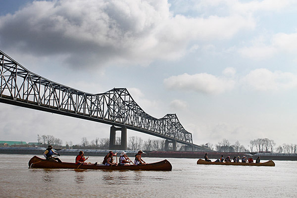 Alternative Spring Break-Mississippi River