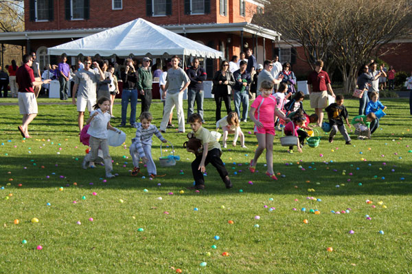 Easter Egg Hunt at President&amp;amp;amp;#039;s House