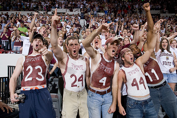 Rowdy fans at men&amp;amp;amp;#039;s basketball game vs FSU