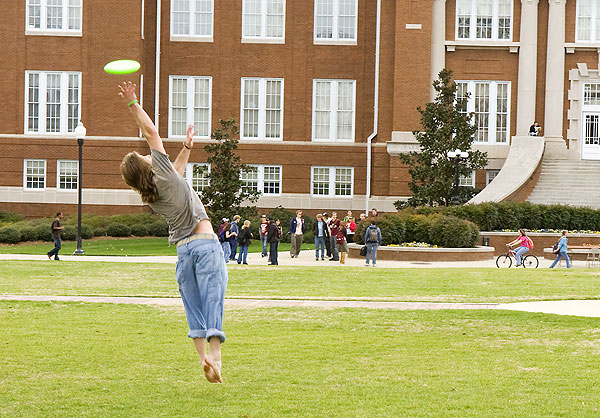 Drill field frisbee