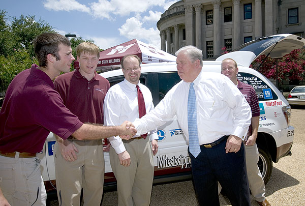 Haley Barbour greets Challenge X team at Capitol