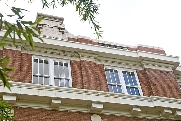 Painting Carpenter windows