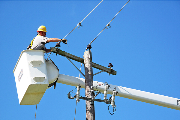 Stone Blvd Powerline Work