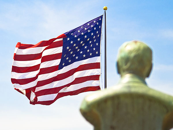 Lee Statue and Flag