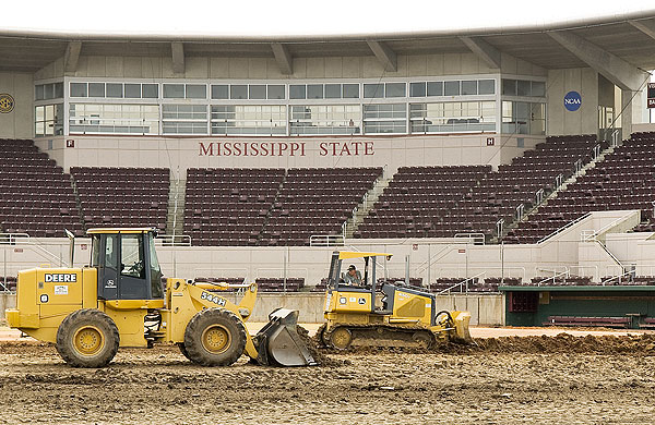 dudy Noble Field construction