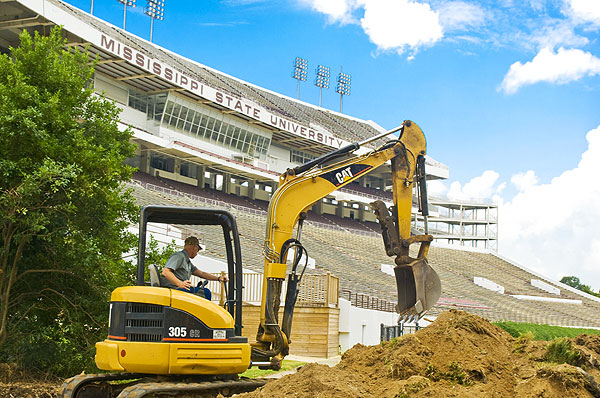 HD Board groundbreaking