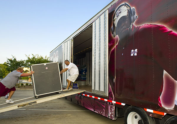 Loading new athletic trailer