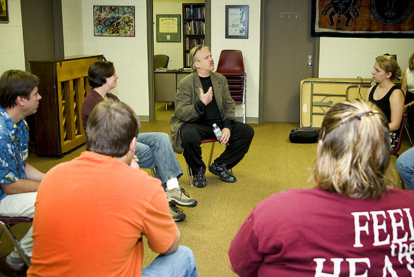 Joseph Reiser speaks to Bob Damm&amp;amp;amp;#039;s class