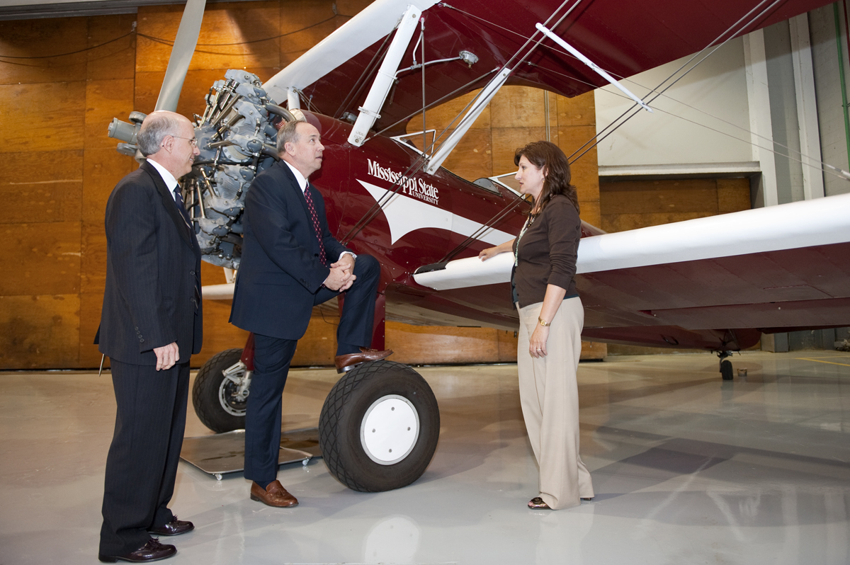 Air Force Lt. Gen. David A. Deptula (center) visits Wednesday with Mississippi State administrators David Shaw and Lori Bruce at the Raspet Flight Research Laboratory. At MSU, Shaw is vice president for research and economic development and Bruce is associate dean of research and graduate studies at the university's Bagley College of Engineering. Deptula, a three-star general, spoke on campus during the Air Force-sponsored conference on remotely piloted aircrafts.