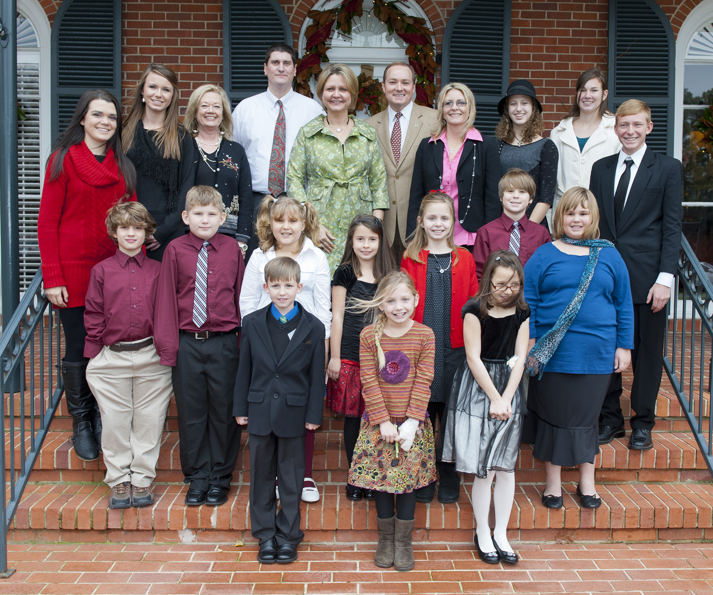 Dr. and Mrs. Mark Keenum hosted several third graders from around the state at the President's Home recently for a reception in honor of the students' artwork themed around Eudora Welty's "The Shoe Bird." The art competition was held in conjunction with the university's Maroon Edition First-Year Reading Experience.<br /><br />
