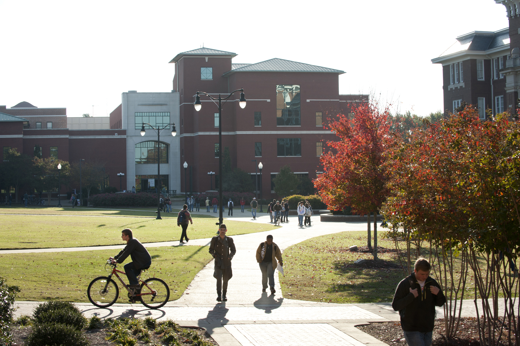 A view of Mitchell Memorial Library at MSU against a fall landscape.