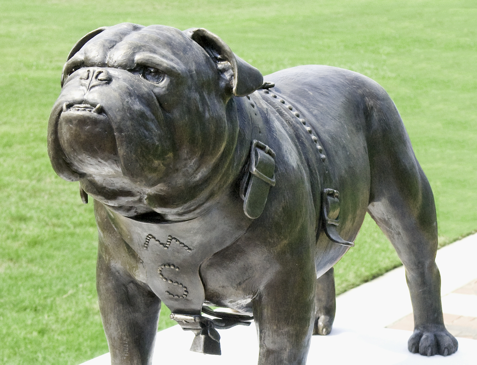 Bronze sculpture of "Bully" 