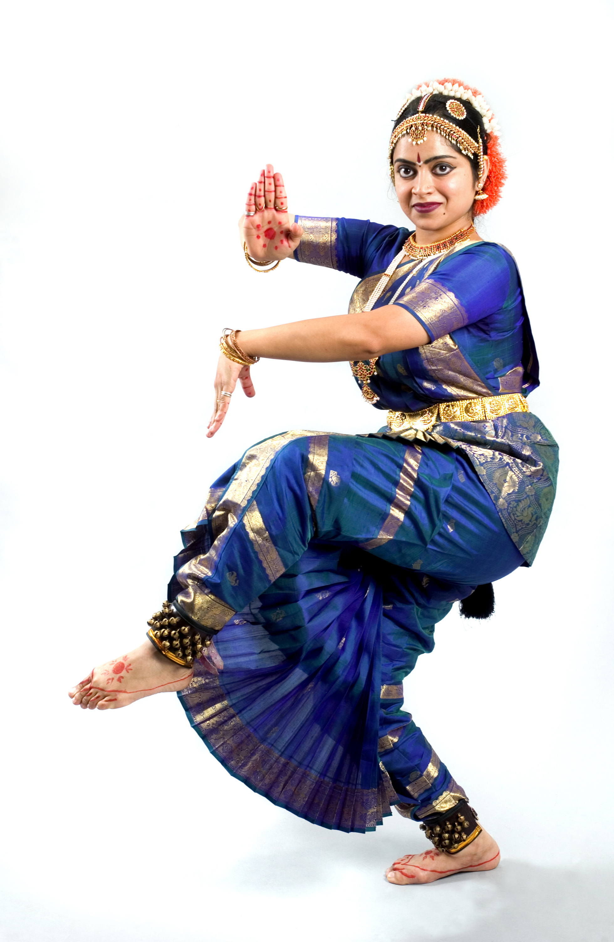 <br /><br />
India native Sailabala Tungtur prepares to demonstrate the classical Bharata Natyam dance of her country. 